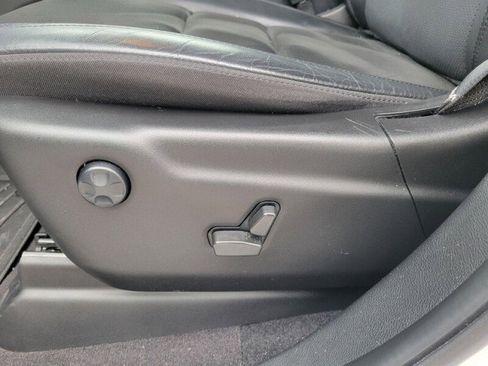 Used 2022 Jeep Grand Cherokee Laredo X RWD image 22