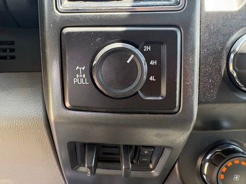 Used 2022 Ford F250 XLT w/ XLT Premium Package AWD/4WD image 21