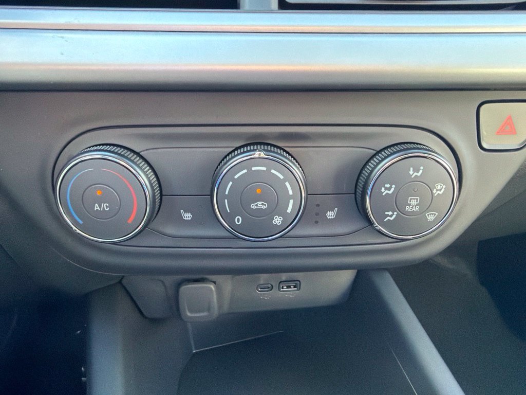New 2026 Chevrolet Trax LS w/ LS Convenience Package FWD image 20