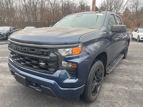 Used 2022 Chevrolet Silverado 1500 Custom image 1