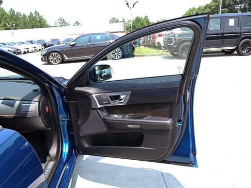 Used 2013 Jaguar XF R RWD image 43