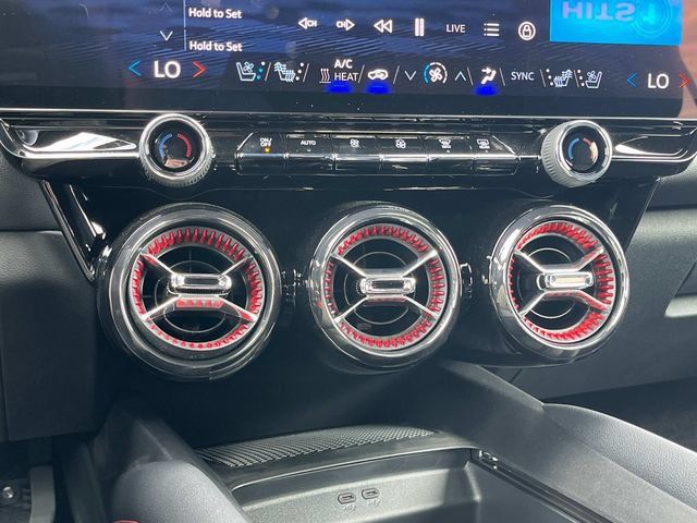 New 2025 Chevrolet Blazer EV RS RWD image 31