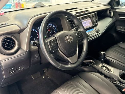 Used 2018 Toyota RAV4 XLE image 10