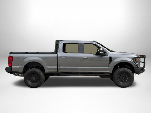 Used 2022 Ford F250 Lariat w/ Black Appearance Package AWD/4WD image 3