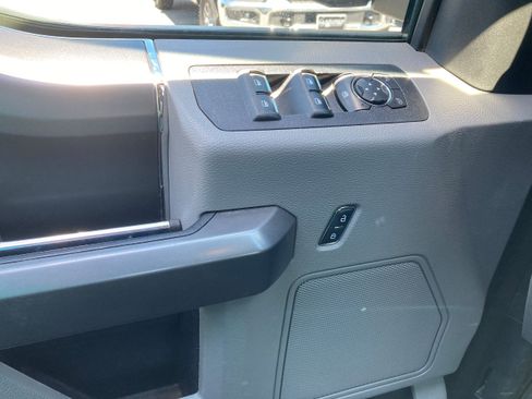 Used 2019 Ford F150 XLT w/ Equipment Group 302A Luxury AWD/4WD image 11