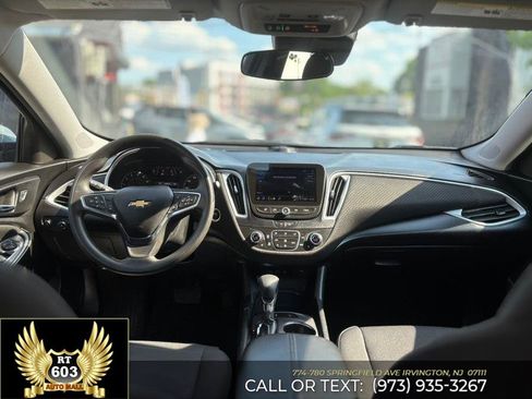 Used 2024 Chevrolet Malibu LT FWD image 11