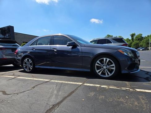 Used 2016 Mercedes-Benz E 350 4MATIC Sedan image 1