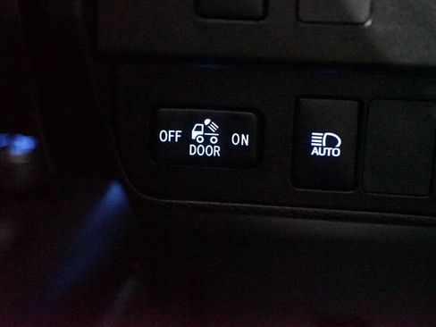 Certified 2023 Toyota Tacoma SR image 22