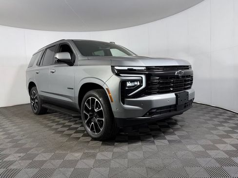 Used 2026 Chevrolet Tahoe RST RWD image 3
