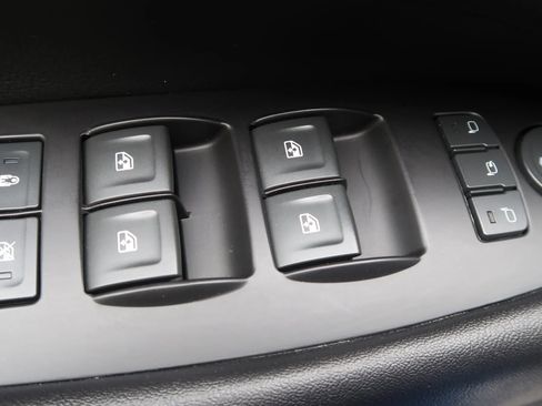 Used 2018 Cadillac Escalade Premium Luxury image 32