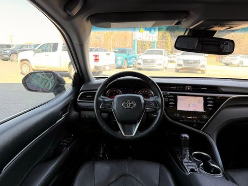 Used 2018 Toyota Camry XSE FWD image 35