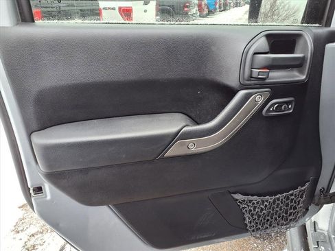 Used 2014 Jeep Wrangler Unlimited Sport image 11