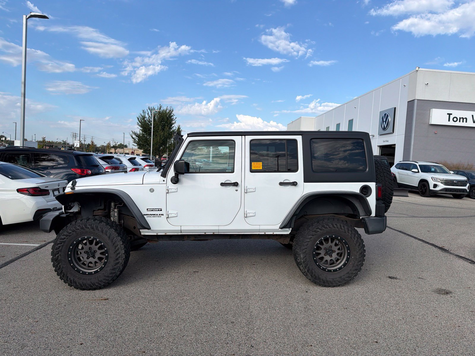 Used 2016 Jeep Wrangler Unlimited Sport w/ Quick Order Package 23S AWD/4WD image 8