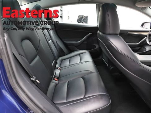 Used 2023 Tesla Model 3 Standard Range RWD image 18
