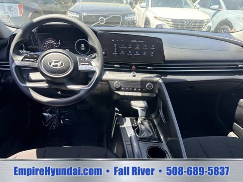 Certified 2024 Hyundai Elantra SEL FWD image 12