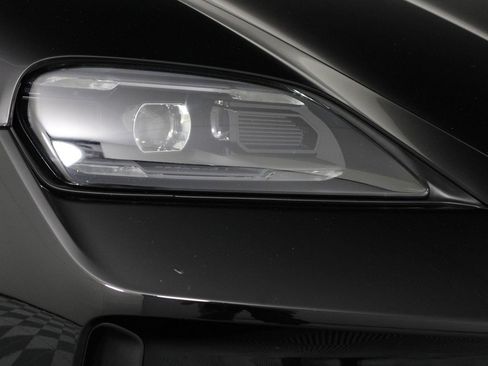 Certified 2026 Porsche Taycan image 25