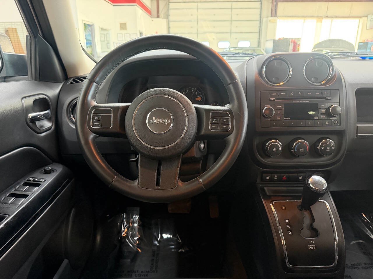 Used 2015 Jeep Patriot High Altitude AWD/4WD image 22