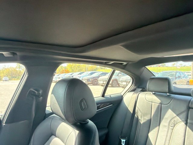 Used 2018 BMW 540i xDrive w/ M Sport Package AWD/4WD image 61