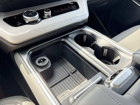 New 2026 Ford Expedition Active RWD image 28
