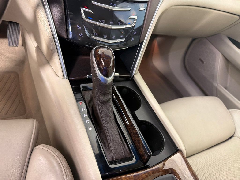 Used 2014 Cadillac XTS Luxury FWD image 18