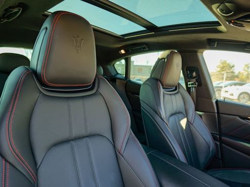 Used 2020 Maserati Levante GranSport image 39