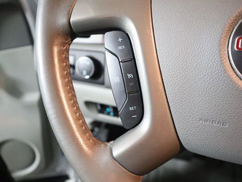 Used 2014 GMC Sierra 3500 SLT w/ SLT Convenience Package image 43