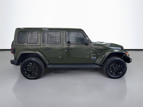 Used 2021 Jeep Wrangler Unlimited Sahara w/ Cold Weather Group AWD/4WD image 11