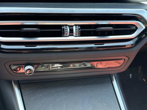 Certified 2023 BMW 330i Sedan w/ M Sport Package RWD image 19