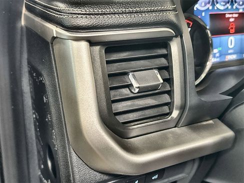 Used 2024 Ford Expedition Max XLT image 15