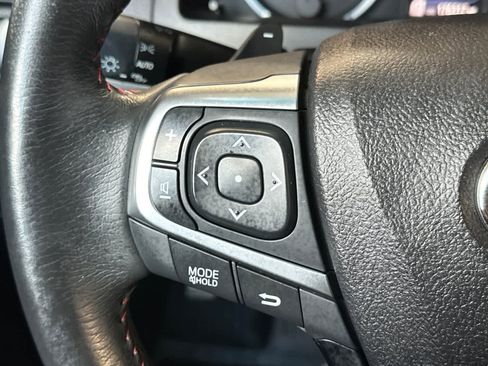 Used 2017 Toyota Camry SE FWD image 27
