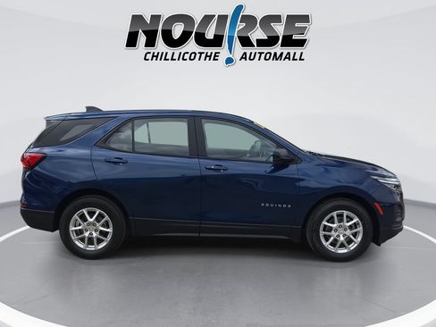Used 2023 Chevrolet Equinox LS FWD image 9