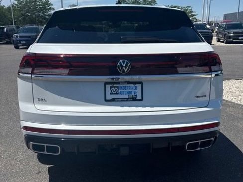 Used 2024 Volkswagen Atlas Cross Sport SEL Premium R-Line AWD/4WD image 4