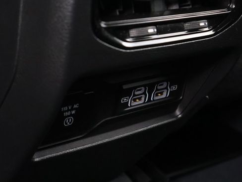 Used 2023 Jeep Grand Cherokee Altitude AWD/4WD image 45
