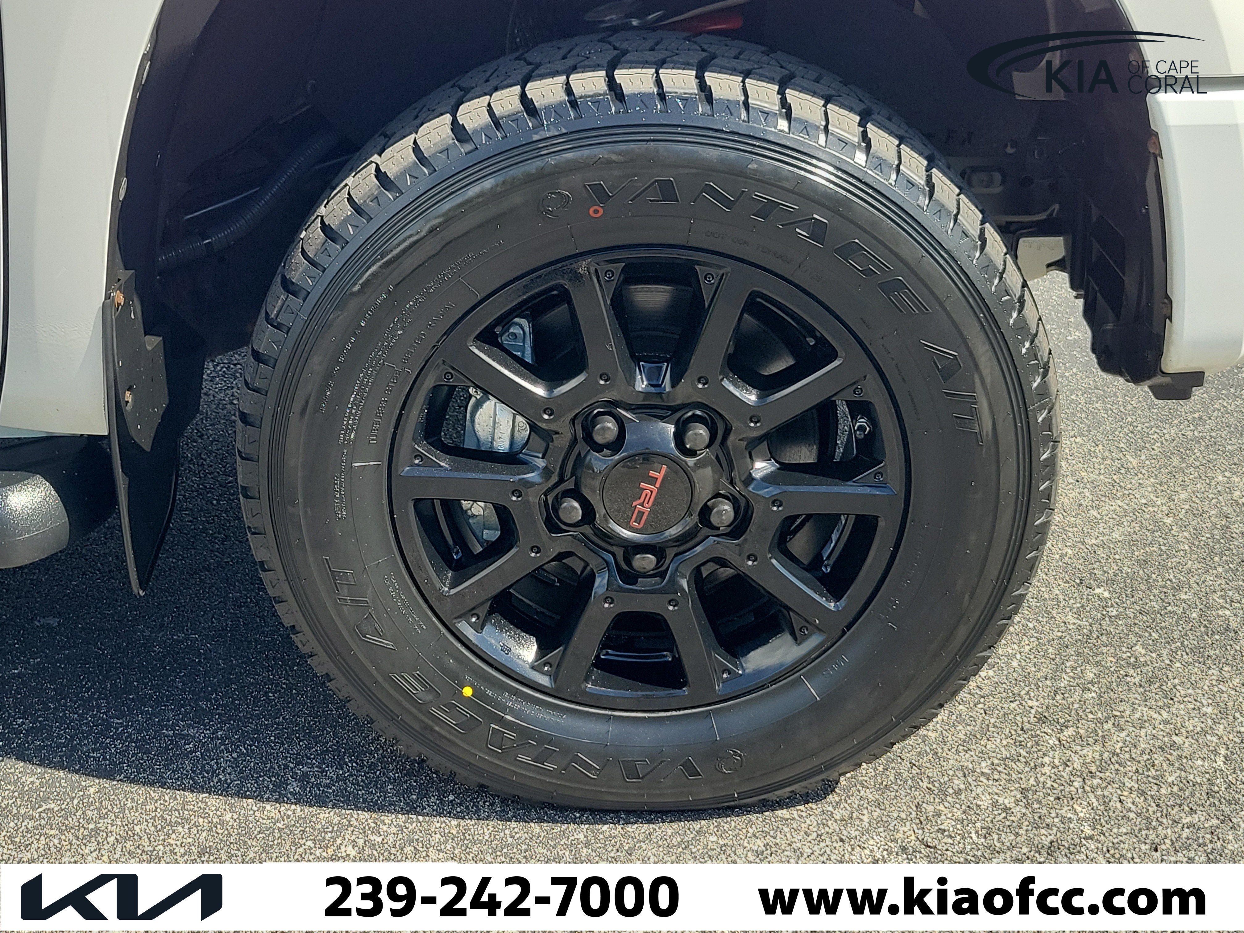 Used 2017 Toyota Tundra TRD Pro AWD/4WD image 7
