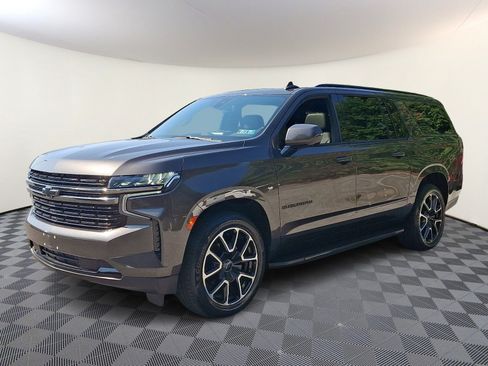 Used 2021 Chevrolet Suburban RST w/ Max Trailering Package AWD/4WD image 3