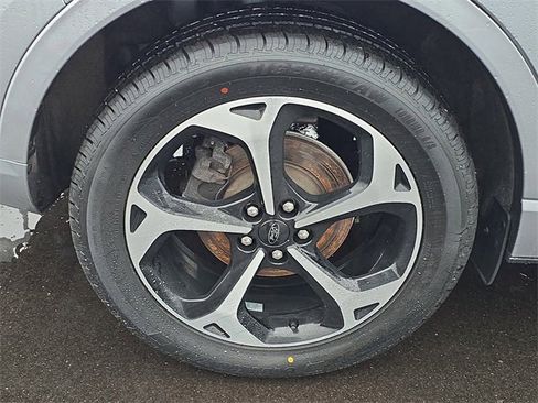 Certified 2023 Ford Escape ST-Line Select w/ Tech Pack #2 image 5