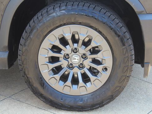 Used 2026 Honda Passport TrailSport image 3