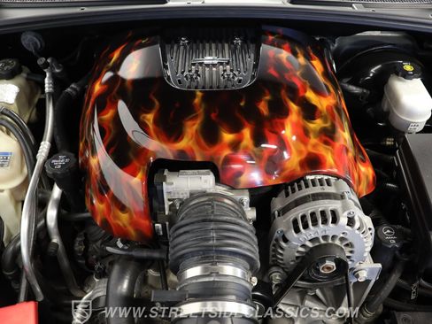 Used 2006 Chevrolet SSR w/ Preferred Equipment Group image 31