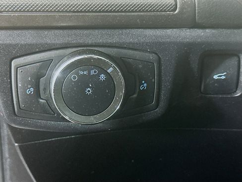 Used 2020 Ford Fusion SE image 17