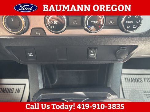 Used 2017 Toyota Tacoma SR w/ Tow Package AWD/4WD image 20