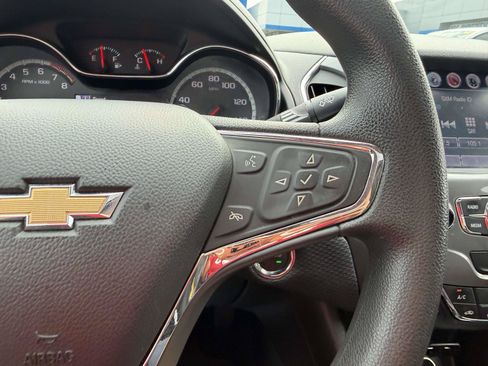 Used 2016 Chevrolet Cruze LT w/ Sun And Sound Package FWD image 26