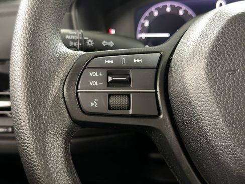 Certified 2025 Honda Accord SE image 18