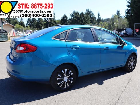 Used 2013 Ford Fiesta SE image 7