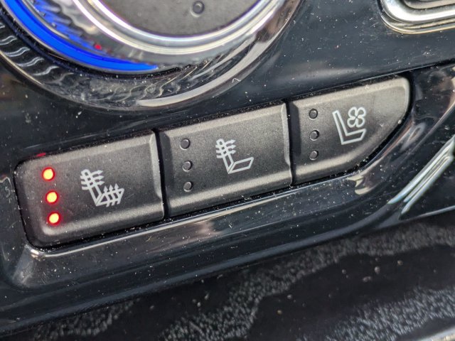 Used 2024 GMC Yukon Denali RWD image 26