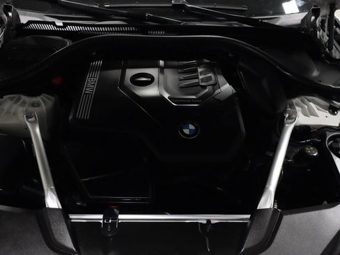 Used 2023 BMW 530i xDrive 530i xDrive w/ Premium Package image 29