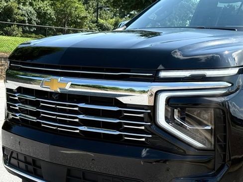 Used 2025 Chevrolet Tahoe Premier w/ Sun And Tow Package AWD/4WD image 9
