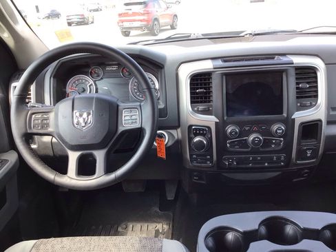 Used 2018 RAM 1500 Big Horn AWD/4WD image 12