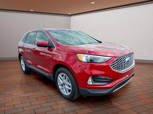 Used 2024 Ford Edge SEL w/ Convenience Package AWD/4WD image 2