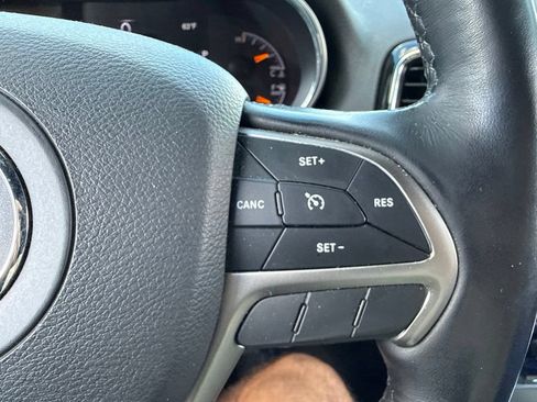 Used 2021 Jeep Grand Cherokee Limited AWD/4WD image 22