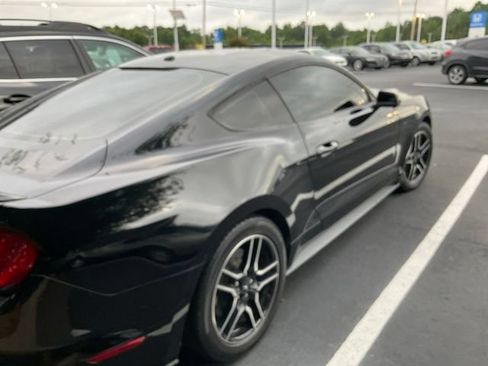 Used 2020 Ford Mustang Premium RWD image 5